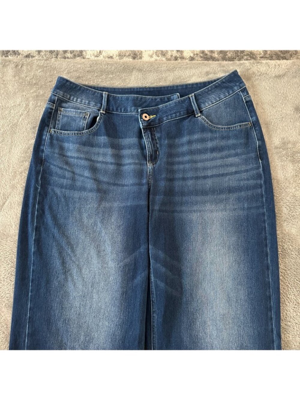 Halara Dark Wash Wide Leg Crossover Jeans Women's size LARGE Supersoft Flex - Picture 2 of 7
